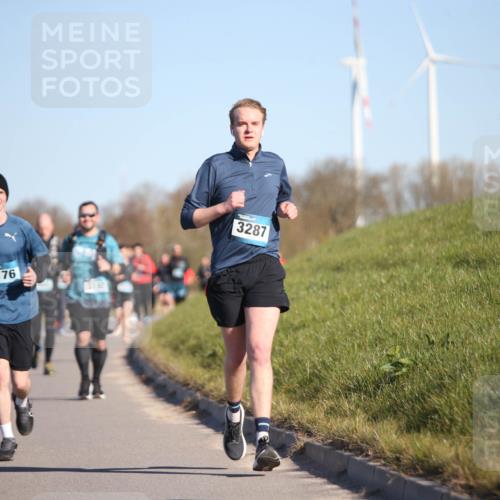 06.04.2025 - 44. Internationalen Wilhelmsburger Insellauf Jannik Wohlers http://msf.ph/oto/7615813 06.04.2025 09:35:54 Laufen 5176, 3192, 3287 meine-sportfotos.de