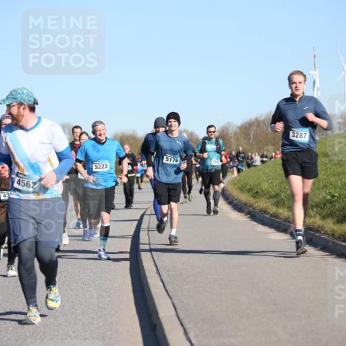 06.04.2025 - 44. Internationalen Wilhelmsburger Insellauf Jannik Wohlers http://msf.ph/oto/7615817 06.04.2025 09:35:55 Laufen 3930, 39, 43, 4562, 5176, 3192, 5223, 3287 meine-sportfotos.de