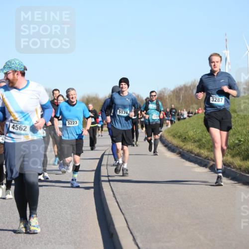 06.04.2025 - 44. Internationalen Wilhelmsburger Insellauf Jannik Wohlers http://msf.ph/oto/7615818 06.04.2025 09:35:55 Laufen 3930, 39, 4562, 56, 5223, 5176, 3192, 3287 meine-sportfotos.de