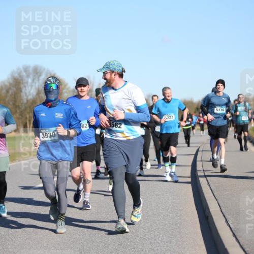 06.04.2025 - 44. Internationalen Wilhelmsburger Insellauf Jannik Wohlers http://msf.ph/oto/7615819 06.04.2025 09:35:56 Laufen 4580, 3930, 5176, 5223, 82, 1562, 3287 meine-sportfotos.de
