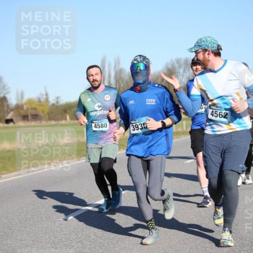 06.04.2025 - 44. Internationalen Wilhelmsburger Insellauf Jannik Wohlers http://msf.ph/oto/7615827 06.04.2025 09:35:57 Laufen 4580, 3930, 4562, 5223, 3905 meine-sportfotos.de