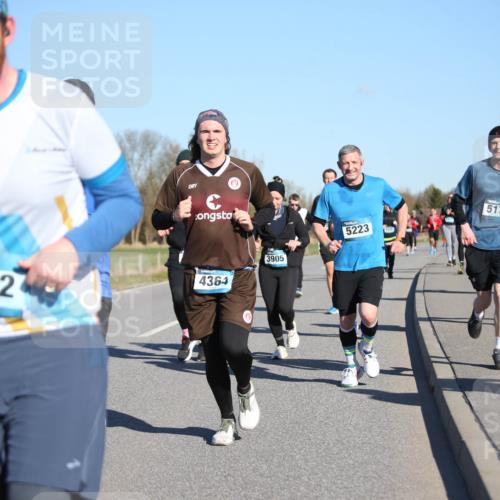 06.04.2025 - 44. Internationalen Wilhelmsburger Insellauf Jannik Wohlers http://msf.ph/oto/7615833 06.04.2025 09:35:58 Laufen 4562, 4364, 3905, 5223, 5176 meine-sportfotos.de