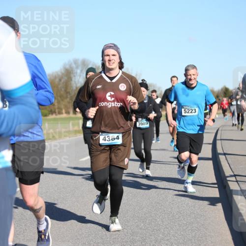 06.04.2025 - 44. Internationalen Wilhelmsburger Insellauf Jannik Wohlers http://msf.ph/oto/7615837 06.04.2025 09:35:58 Laufen 62, 4364, 3905, 5223, 5176 meine-sportfotos.de