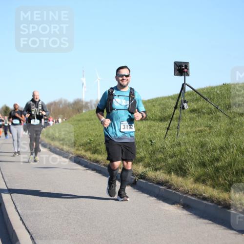06.04.2025 - 44. Internationalen Wilhelmsburger Insellauf Jannik Wohlers http://msf.ph/oto/7615861 06.04.2025 09:36:02 Laufen 4296, 3192 meine-sportfotos.de