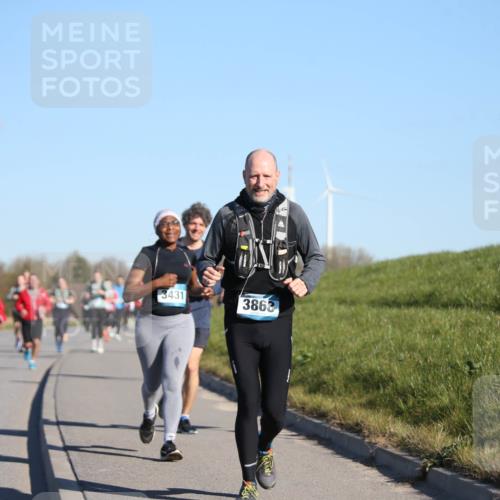 06.04.2025 - 44. Internationalen Wilhelmsburger Insellauf Jannik Wohlers http://msf.ph/oto/7615873 06.04.2025 09:36:05 Laufen 3431, 3863, 4295 meine-sportfotos.de
