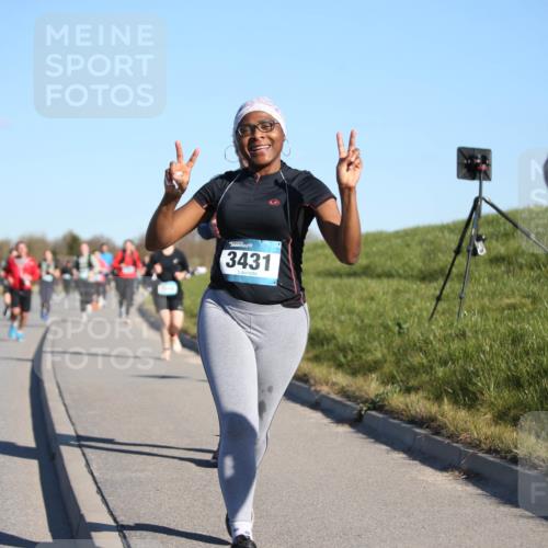 06.04.2025 - 44. Internationalen Wilhelmsburger Insellauf Jannik Wohlers http://msf.ph/oto/7615885 06.04.2025 09:36:08 Laufen 3431, 38 meine-sportfotos.de