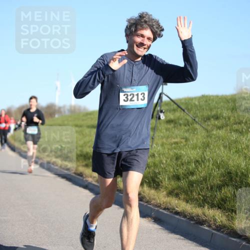 06.04.2025 - 44. Internationalen Wilhelmsburger Insellauf Jannik Wohlers http://msf.ph/oto/7615892 06.04.2025 09:36:09 Laufen 3213 meine-sportfotos.de
