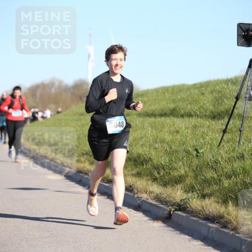 06.04.2025 - 44. Internationalen Wilhelmsburger Insellauf Jannik Wohlers http://msf.ph/oto/7615900 06.04.2025 09:36:11 Laufen 3048 meine-sportfotos.de