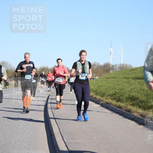 06.04.2025 - 44. Internationalen Wilhelmsburger Insellauf Jannik Wohlers http://msf.ph/oto/7615930 06.04.2025 09:36:18 Laufen 3817, 3980, 4457, 5192, 4403, 3979, 3124 meine-sportfotos.de