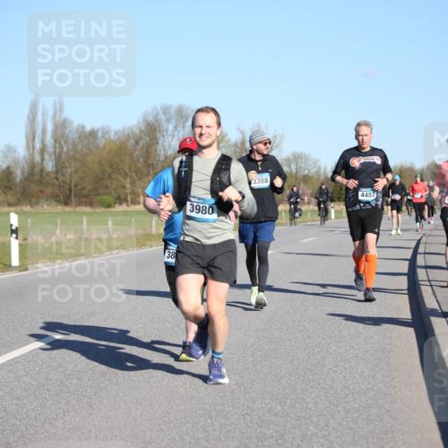06.04.2025 - 44. Internationalen Wilhelmsburger Insellauf Jannik Wohlers http://msf.ph/oto/7615934 06.04.2025 09:36:18 Laufen 38, 3980, 3388, 4457, 4403, 5152, 3375 meine-sportfotos.de
