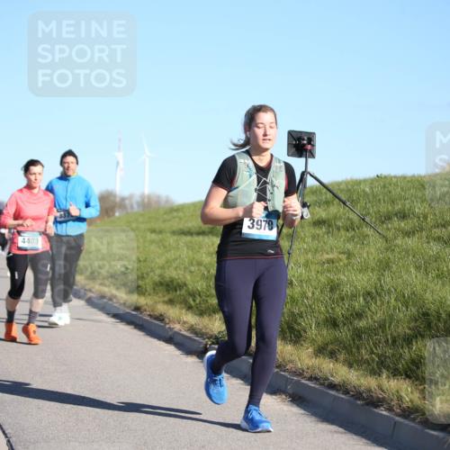 06.04.2025 - 44. Internationalen Wilhelmsburger Insellauf Jannik Wohlers http://msf.ph/oto/7615938 06.04.2025 09:36:19 Laufen 3979, 4403 meine-sportfotos.de