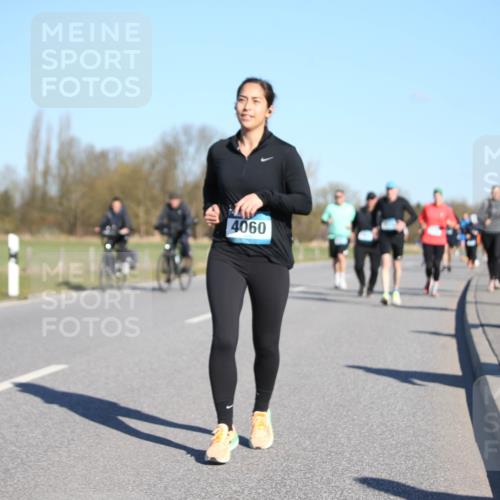 06.04.2025 - 44. Internationalen Wilhelmsburger Insellauf Jannik Wohlers http://msf.ph/oto/7615957 06.04.2025 09:36:25 Laufen 4060 meine-sportfotos.de