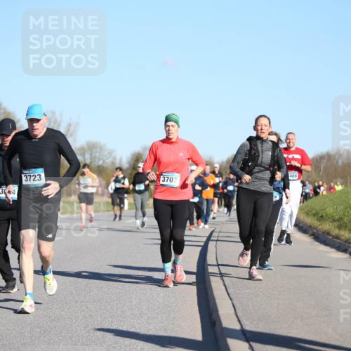 06.04.2025 - 44. Internationalen Wilhelmsburger Insellauf Jannik Wohlers http://msf.ph/oto/7615969 06.04.2025 09:36:29 Laufen 3487, 304, 3723, 489, 3707 meine-sportfotos.de