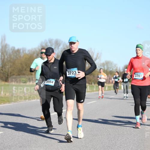 06.04.2025 - 44. Internationalen Wilhelmsburger Insellauf Jannik Wohlers http://msf.ph/oto/7615972 06.04.2025 09:36:29 Laufen 3084, 3723, 3707 meine-sportfotos.de