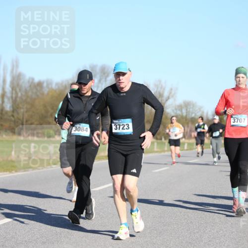 06.04.2025 - 44. Internationalen Wilhelmsburger Insellauf Jannik Wohlers http://msf.ph/oto/7615974 06.04.2025 09:36:29 Laufen 3723, 3084, 3707 meine-sportfotos.de