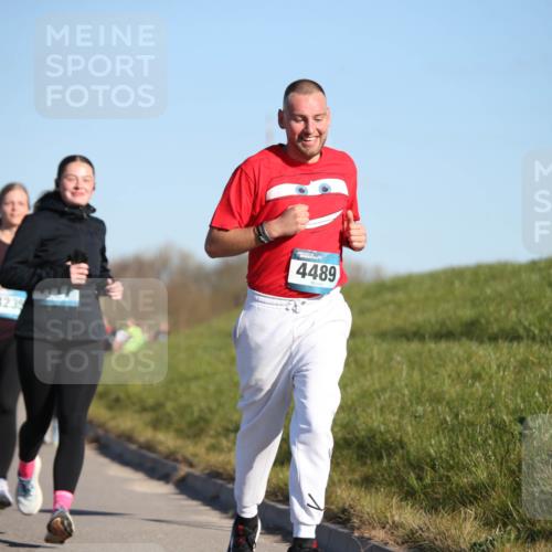 06.04.2025 - 44. Internationalen Wilhelmsburger Insellauf Jannik Wohlers http://msf.ph/oto/7615986 06.04.2025 09:36:33 Laufen 4235, 4489 meine-sportfotos.de