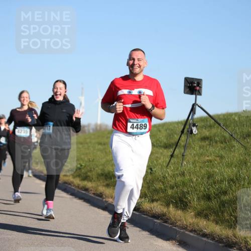 06.04.2025 - 44. Internationalen Wilhelmsburger Insellauf Jannik Wohlers http://msf.ph/oto/7615993 06.04.2025 09:36:34 Laufen 4235, 4489 meine-sportfotos.de