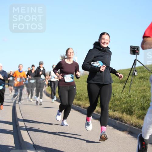 06.04.2025 - 44. Internationalen Wilhelmsburger Insellauf Jannik Wohlers http://msf.ph/oto/7616003 06.04.2025 09:36:35 Laufen 3136, 4235, 4489 meine-sportfotos.de