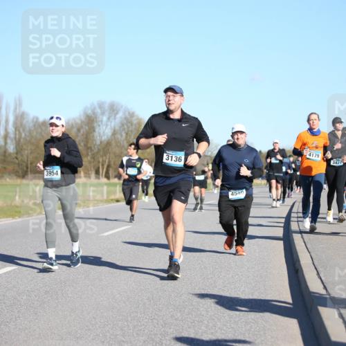 06.04.2025 - 44. Internationalen Wilhelmsburger Insellauf Jannik Wohlers http://msf.ph/oto/7616009 06.04.2025 09:36:36 Laufen 3993, 3954, 3136, 4540, 4179, 3421, 3477 meine-sportfotos.de
