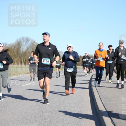 06.04.2025 - 44. Internationalen Wilhelmsburger Insellauf Jannik Wohlers http://msf.ph/oto/7616011 06.04.2025 09:36:37 Laufen 3136, 3954, 4540, 4179, 3421, 42 meine-sportfotos.de