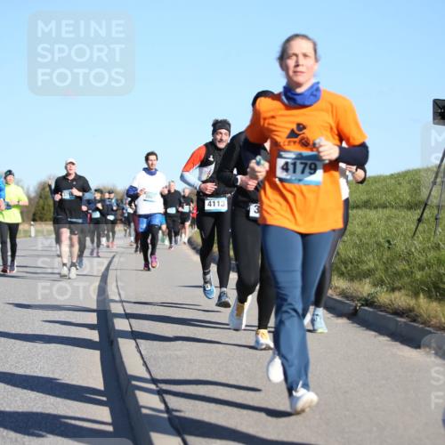 06.04.2025 - 44. Internationalen Wilhelmsburger Insellauf Jannik Wohlers http://msf.ph/oto/7616022 06.04.2025 09:36:39 Laufen 4363, 3807, 4113, 3, 4179 meine-sportfotos.de