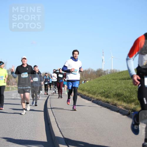 06.04.2025 - 44. Internationalen Wilhelmsburger Insellauf Jannik Wohlers http://msf.ph/oto/7616036 06.04.2025 09:36:42 Laufen 3193, 3719, 3002, 807, 4113 meine-sportfotos.de