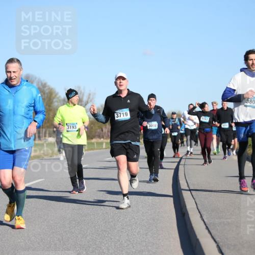 06.04.2025 - 44. Internationalen Wilhelmsburger Insellauf Jannik Wohlers http://msf.ph/oto/7616037 06.04.2025 09:36:43 Laufen 4363, 3193, 3719, 3002, 4187, 4098, 3807 meine-sportfotos.de