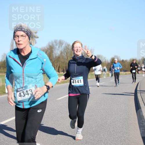 06.04.2025 - 44. Internationalen Wilhelmsburger Insellauf Jannik Wohlers http://msf.ph/oto/7616457 06.04.2025 09:38:17 Laufen 4343, 4141, 329 meine-sportfotos.de