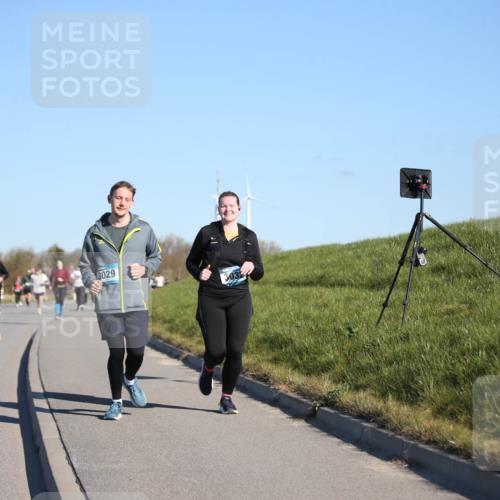 06.04.2025 - 44. Internationalen Wilhelmsburger Insellauf Jannik Wohlers http://msf.ph/oto/7616468 06.04.2025 09:38:19 Laufen 3029, 3032 meine-sportfotos.de