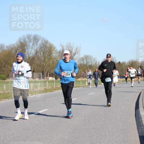 06.04.2025 - 44. Internationalen Wilhelmsburger Insellauf Jannik Wohlers http://msf.ph/oto/7616476 06.04.2025 09:38:21 Laufen 266 meine-sportfotos.de