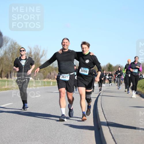 06.04.2025 - 44. Internationalen Wilhelmsburger Insellauf Jannik Wohlers http://msf.ph/oto/7616616 06.04.2025 09:38:55 Laufen 516, 3627, 3098, 3373 meine-sportfotos.de
