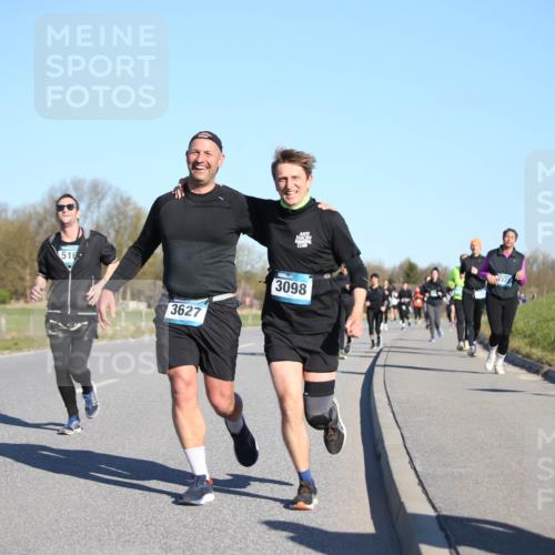 06.04.2025 - 44. Internationalen Wilhelmsburger Insellauf Jannik Wohlers http://msf.ph/oto/7616629 06.04.2025 09:38:57 Laufen 516, 3627, 3098 meine-sportfotos.de