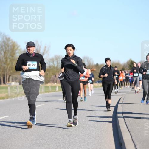 06.04.2025 - 44. Internationalen Wilhelmsburger Insellauf Jannik Wohlers http://msf.ph/oto/7616646 06.04.2025 09:39:02 Laufen 4122, 338, 462 meine-sportfotos.de