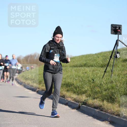 06.04.2025 - 44. Internationalen Wilhelmsburger Insellauf Jannik Wohlers http://msf.ph/oto/7616667 06.04.2025 09:39:06 Laufen  meine-sportfotos.de