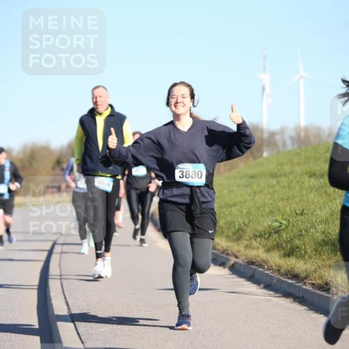 06.04.2025 - 44. Internationalen Wilhelmsburger Insellauf Jannik Wohlers http://msf.ph/oto/7617065 06.04.2025 09:40:51 Laufen 3606, 3880, 3109 meine-sportfotos.de