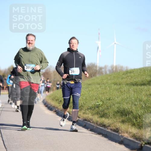 06.04.2025 - 44. Internationalen Wilhelmsburger Insellauf Jannik Wohlers http://msf.ph/oto/7617209 06.04.2025 09:41:38 Laufen 3895, 3910 meine-sportfotos.de