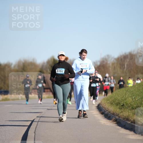 06.04.2025 - 44. Internationalen Wilhelmsburger Insellauf Jannik Wohlers http://msf.ph/oto/7617333 06.04.2025 09:42:16 Laufen 5157, 4319 meine-sportfotos.de