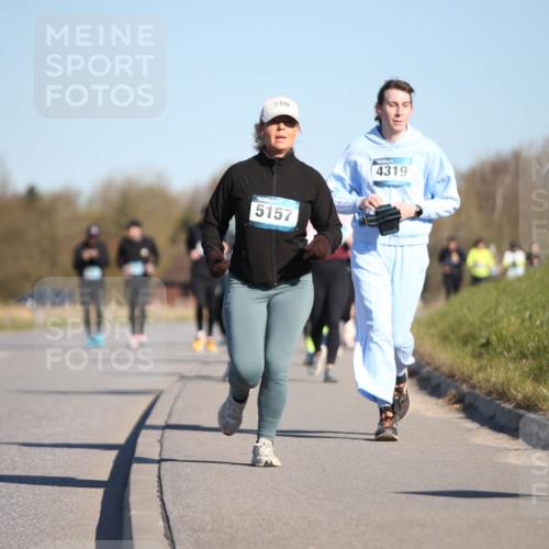 06.04.2025 - 44. Internationalen Wilhelmsburger Insellauf Jannik Wohlers http://msf.ph/oto/7617337 06.04.2025 09:42:20 Laufen 5157, 4319 meine-sportfotos.de
