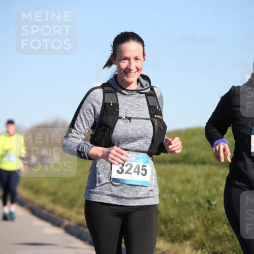 06.04.2025 - 44. Internationalen Wilhelmsburger Insellauf Jannik Wohlers http://msf.ph/oto/7617444 06.04.2025 09:42:50 Laufen 3245, 3244 meine-sportfotos.de