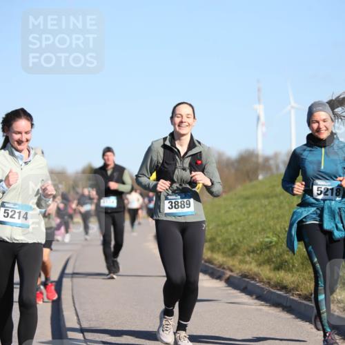 06.04.2025 - 44. Internationalen Wilhelmsburger Insellauf Jannik Wohlers http://msf.ph/oto/7617472 06.04.2025 09:43:00 Laufen 5214, 4134, 3889, 5218 meine-sportfotos.de