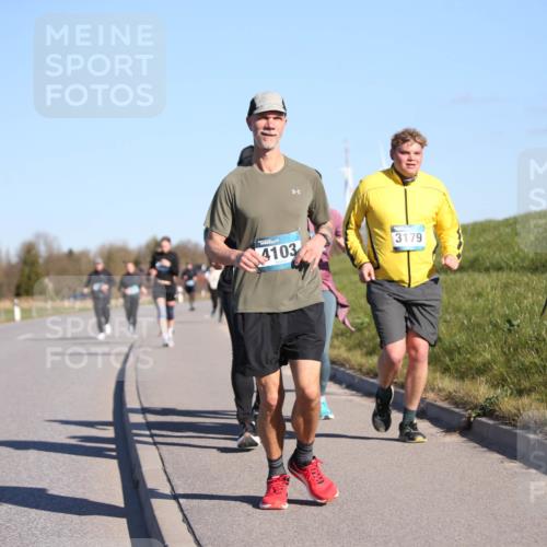 06.04.2025 - 44. Internationalen Wilhelmsburger Insellauf Jannik Wohlers http://msf.ph/oto/7617493 06.04.2025 09:43:04 Laufen 4103, 3179 meine-sportfotos.de