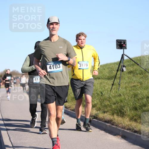06.04.2025 - 44. Internationalen Wilhelmsburger Insellauf Jannik Wohlers http://msf.ph/oto/7617495 06.04.2025 09:43:04 Laufen 413, 4103, 3179 meine-sportfotos.de