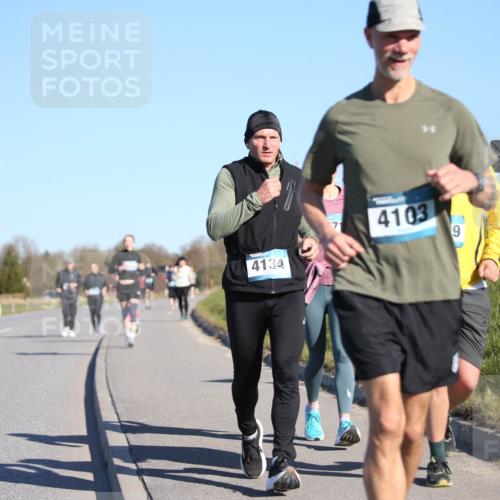 06.04.2025 - 44. Internationalen Wilhelmsburger Insellauf Jannik Wohlers http://msf.ph/oto/7617497 06.04.2025 09:43:05 Laufen 4103, 9, 4134 meine-sportfotos.de
