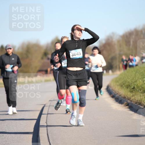 06.04.2025 - 44. Internationalen Wilhelmsburger Insellauf Jannik Wohlers http://msf.ph/oto/7617500 06.04.2025 09:43:08 Laufen 30, 3645 meine-sportfotos.de