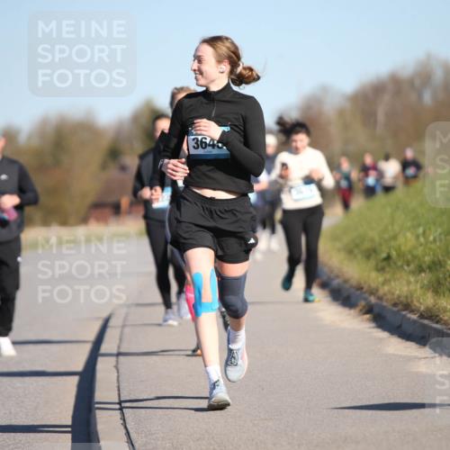 06.04.2025 - 44. Internationalen Wilhelmsburger Insellauf Jannik Wohlers http://msf.ph/oto/7617504 06.04.2025 09:43:09 Laufen 3645 meine-sportfotos.de