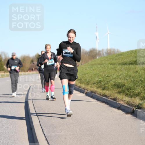 06.04.2025 - 44. Internationalen Wilhelmsburger Insellauf Jannik Wohlers http://msf.ph/oto/7617518 06.04.2025 09:43:11 Laufen 3085, 3645 meine-sportfotos.de