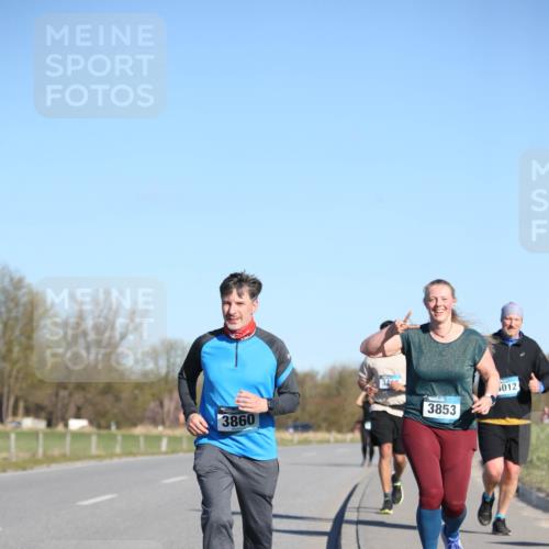 06.04.2025 - 44. Internationalen Wilhelmsburger Insellauf Jannik Wohlers http://msf.ph/oto/7617607 06.04.2025 09:43:43 Laufen 3860, 3489, 3853, 012 meine-sportfotos.de