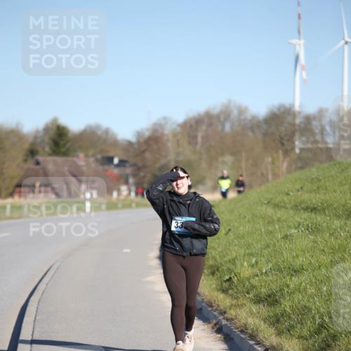 06.04.2025 - 44. Internationalen Wilhelmsburger Insellauf Jannik Wohlers http://msf.ph/oto/7618149 06.04.2025 09:46:19 Laufen 33 meine-sportfotos.de