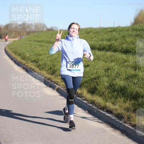 06.04.2025 - 44. Internationalen Wilhelmsburger Insellauf Jannik Wohlers http://msf.ph/oto/7618353 06.04.2025 09:47:20 Laufen 3677 meine-sportfotos.de
