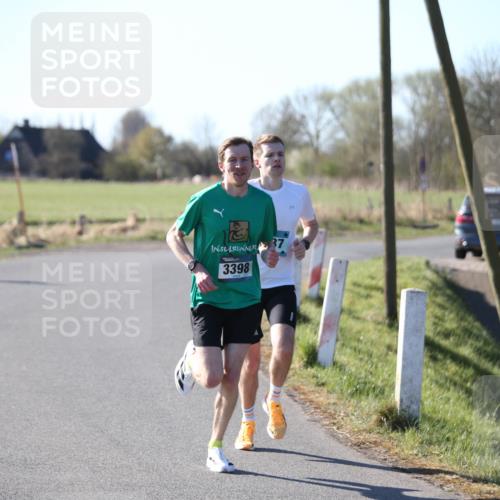 06.04.2025 - 44. Internationalen Wilhelmsburger Insellauf Jannik Wohlers http://msf.ph/oto/7618774 06.04.2025 09:57:00 Laufen 3398 meine-sportfotos.de